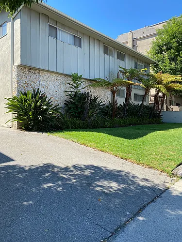 4459 Woodman Ave #1 Photo 1 4459 Woodman Ave #1 Photo 1