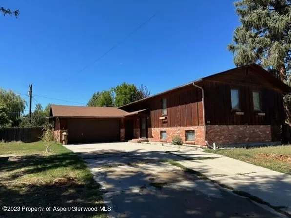 848 Russell St, Craig, CO 81625