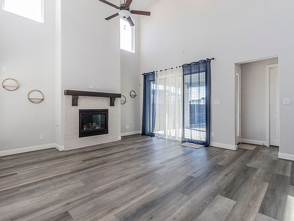 4th image of 2700 Silver Leaf Cir