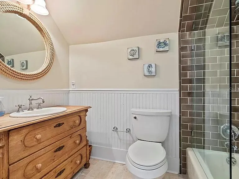 1119 Belleaire Cir — Photo 41