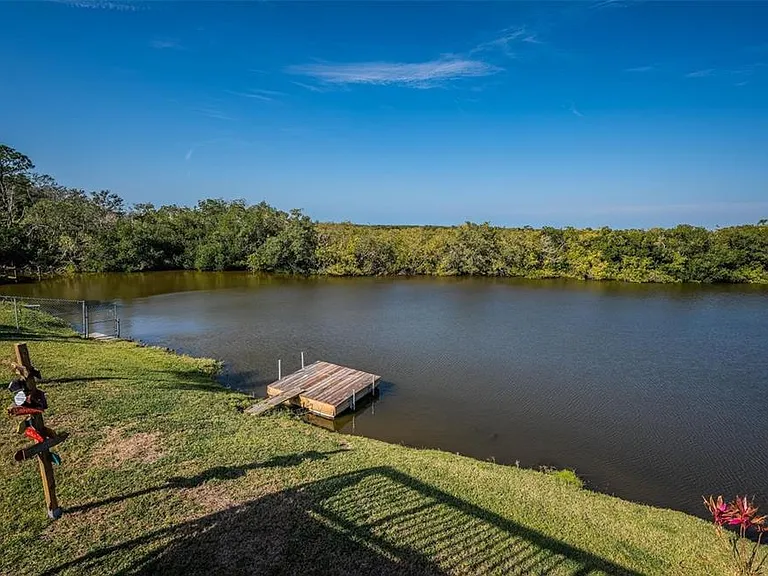 3627 Grayton Dr — Photo 16