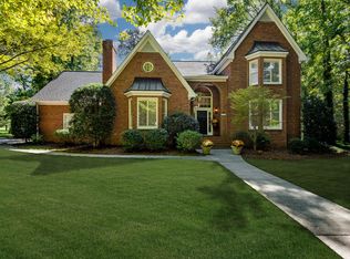 2201 Blue Bell Ln, Charlotte, NC 28270