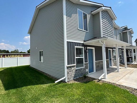 2nd image of 1612 Hannah Ln