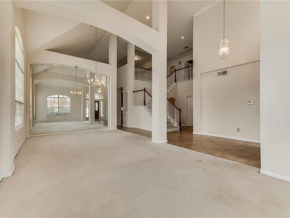 4th image of 3307 Rolling Hills Ln