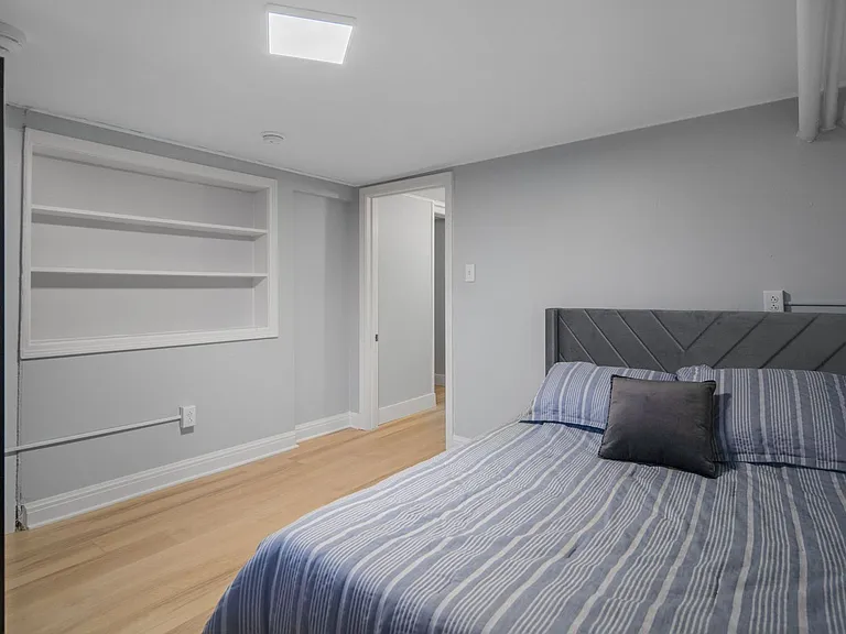 104 Harvard Pl — Photo 42