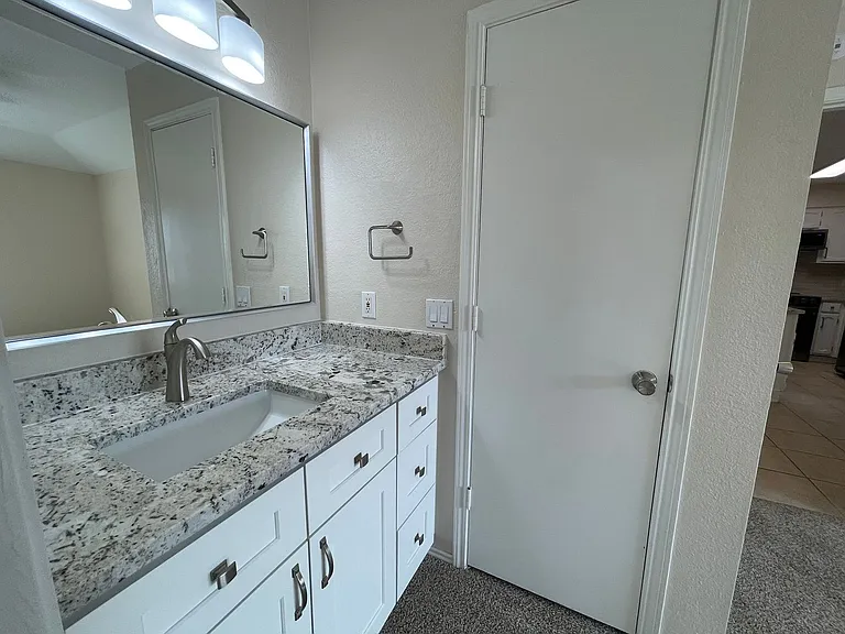 2916 Kathleen Ln — Photo 24