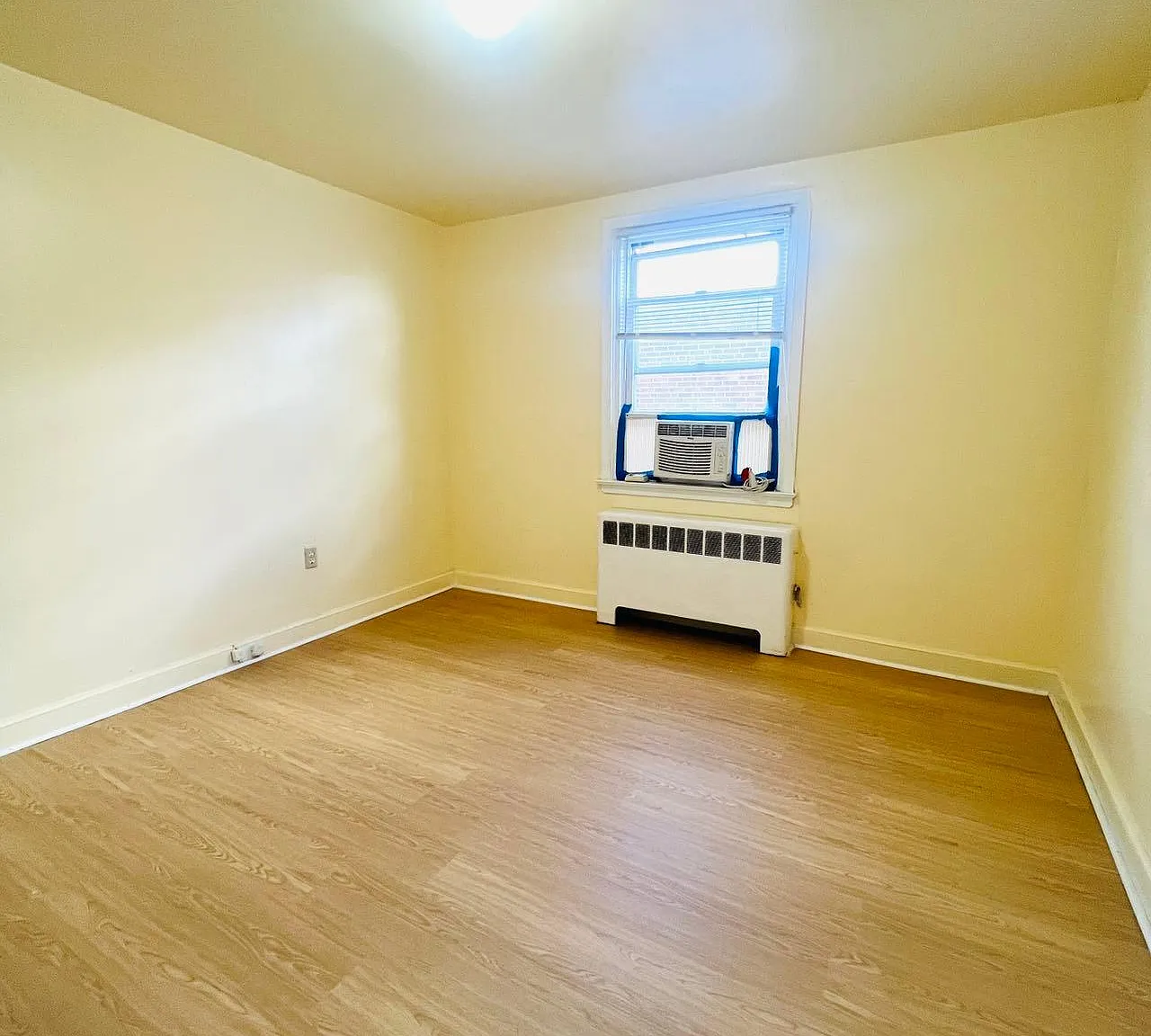 3233 Guilford St — Photo 4