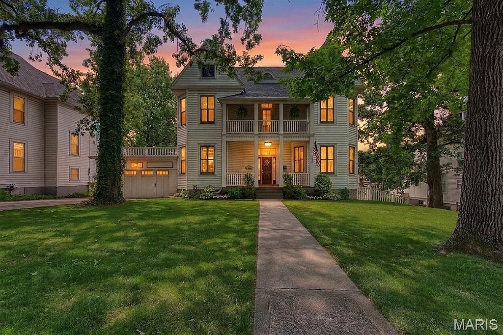 7324 Vine Ave, Saint Louis, MO 63143 | Zillow