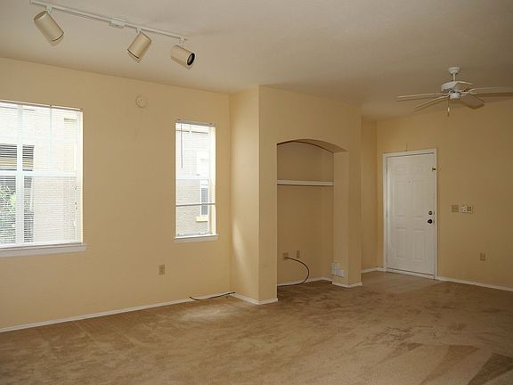 4th image of 102 Vista Verdi Cir #3220