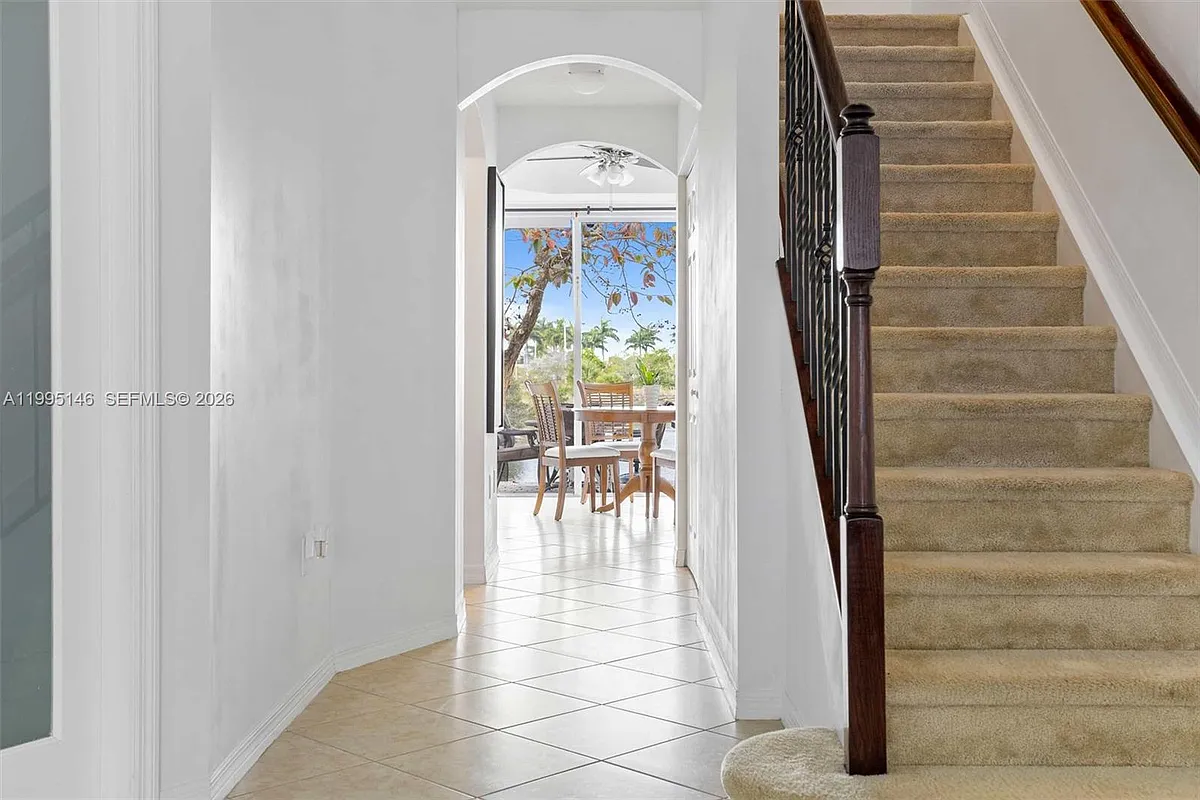 Building Photo - 970 SW 144th Ave