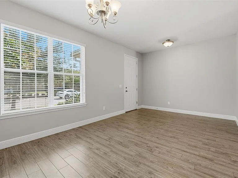 15591 Honeybell Dr — Photo 7