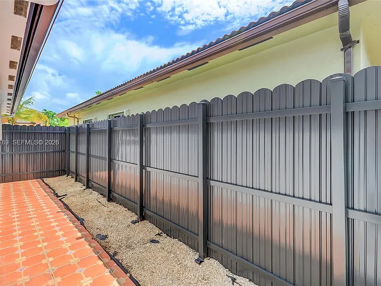 15548 SW 19th Ln — Photo 26