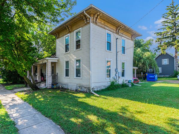 102 E Paw St #4