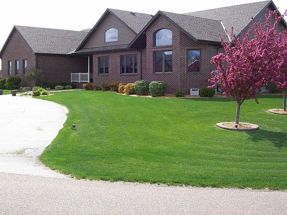 2nd image of 144 Ponderosa Dr