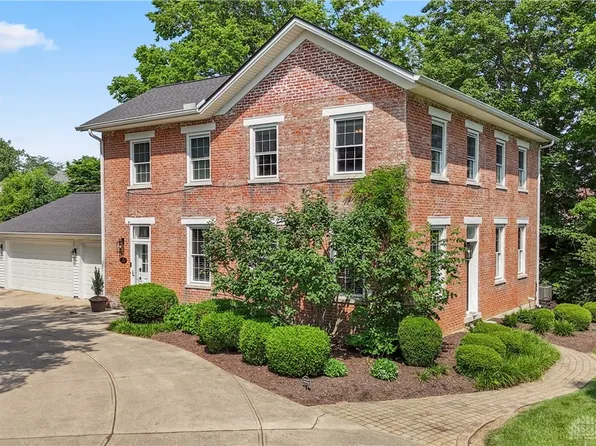 3886 W Franklin St, Bellbrook, OH 45305