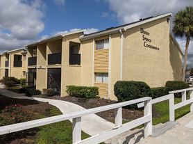 944 Lake Destiny Rd, Altamonte Springs, FL