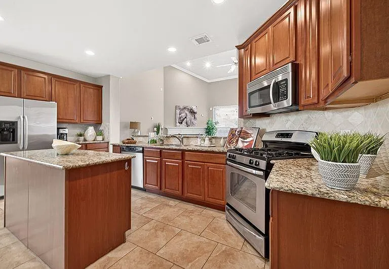 111 S Rocky Point Cir — Photo 12