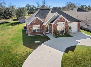 207 Gourgues St, Hahnville, LA 70057