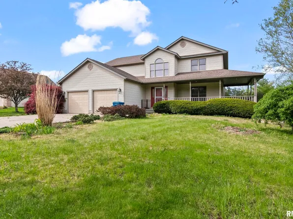 8687 Hilltop Ct, Dawson, IL 62520