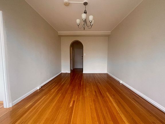 3rd image of 1700 Octavia St #305