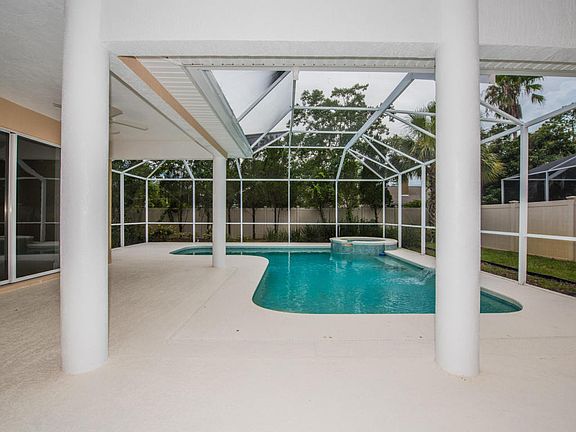 5th image of 33 Webb Ln