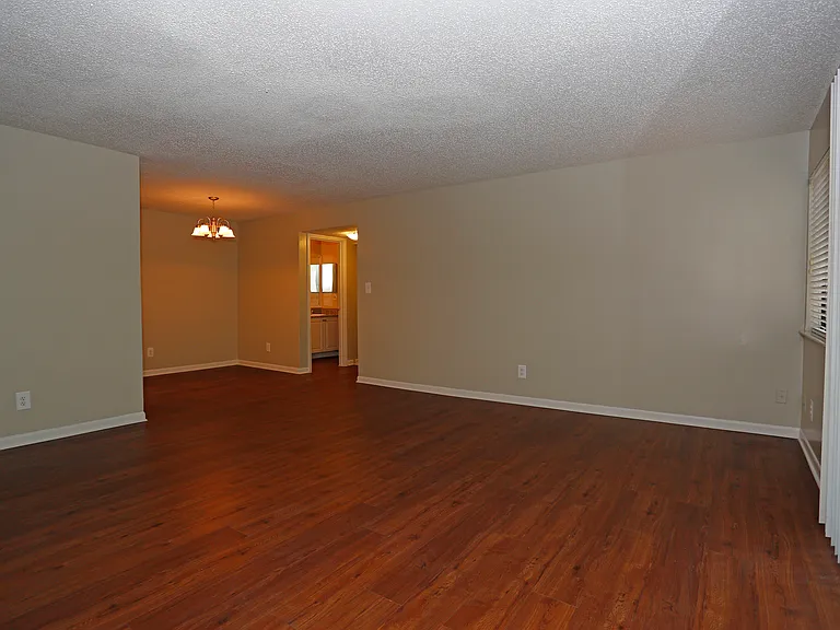 Two Bedroom From Entry Jade C and D