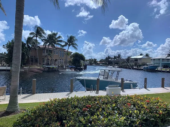 2330 NE 36th St APT 2, Lighthouse Point, FL 33064