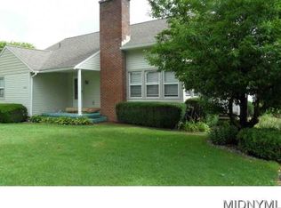 3026 Oneida St, Sauquoit, NY 13456