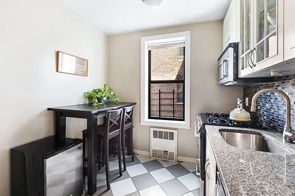 Sold by Douglas Elliman | media 7