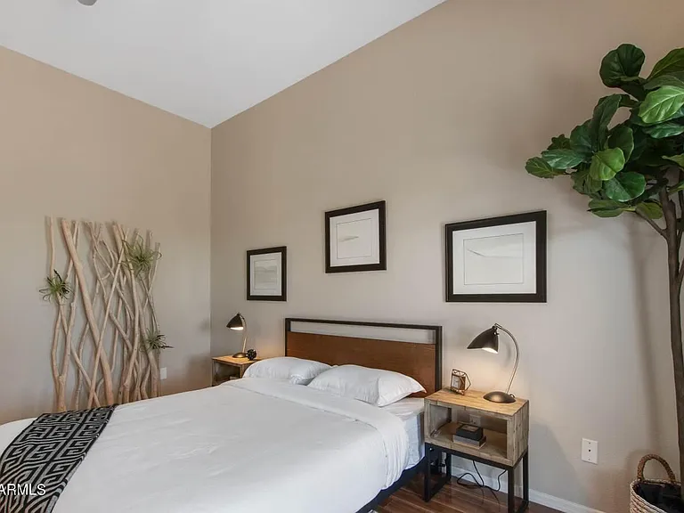 6494 S Foothills Dr — Photo 19