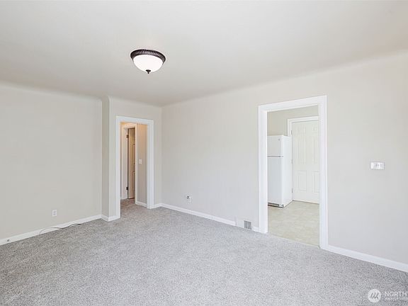 4th image of 340 Bryan Avenue
