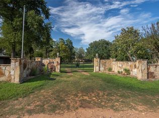 6685 Hoppe Sister Rd, New Ulm, TX 78950