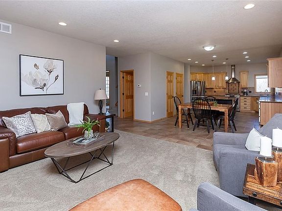 5th image of 3617 NW 75th Pl