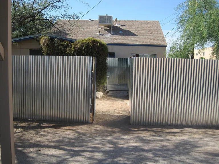 816 E Drachman St — Photo 5