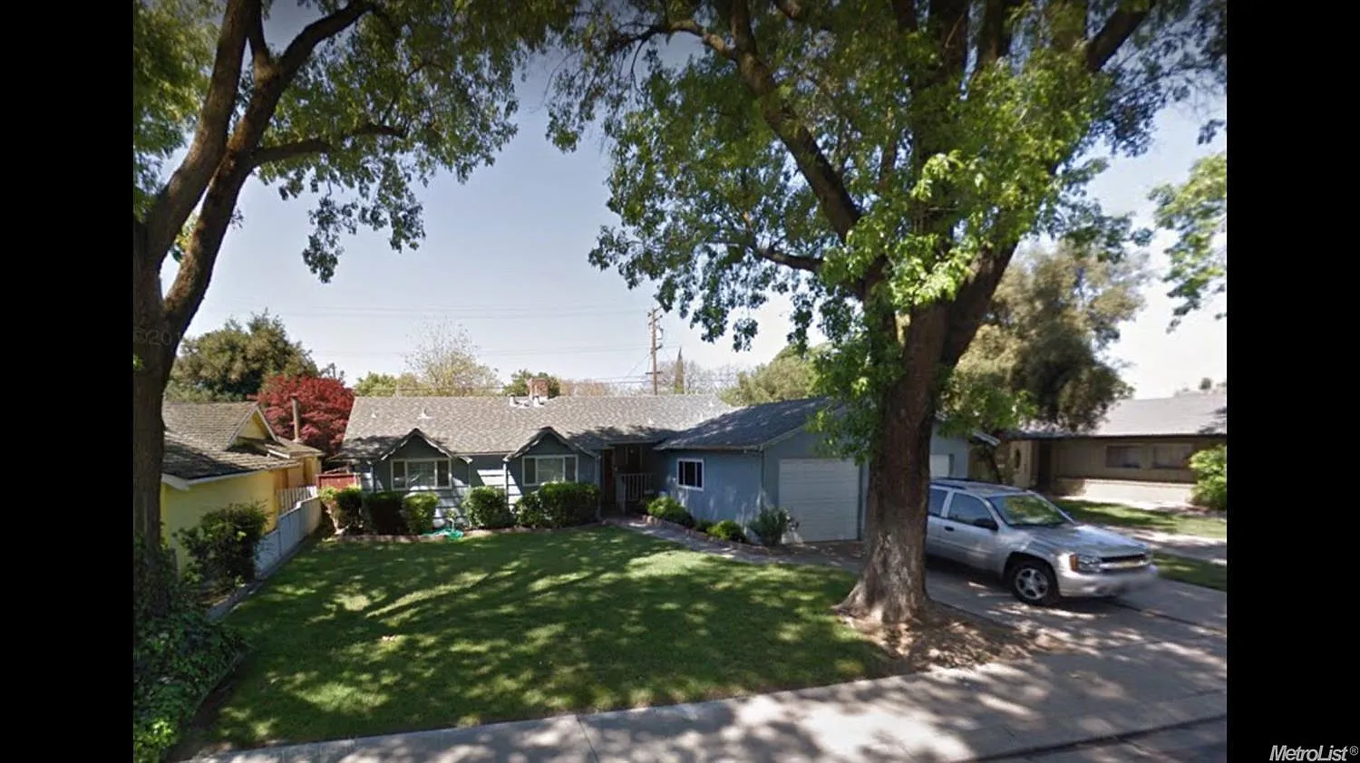 1635 Ardmor Ave photo 1