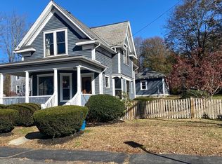 135 N Main St, Northampton, MA 01062