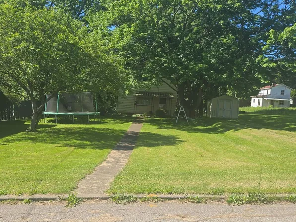 367 Lincoln St, Sharon, PA 16146