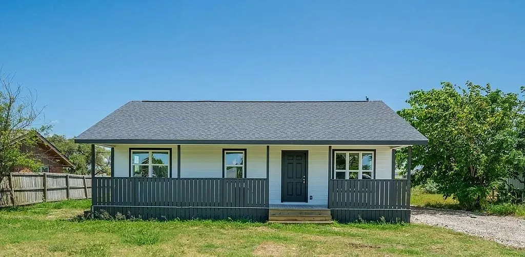 424 Eloise Dr #A — Photo 1