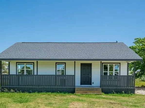 424 Eloise Dr #A, Rockport, TX 78382