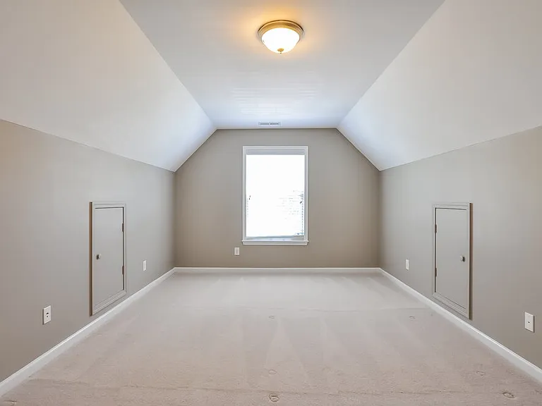 353 Collinsworth Dr — Photo 9