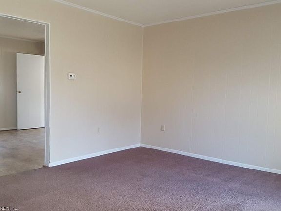 4th image of 4 Paula Dr