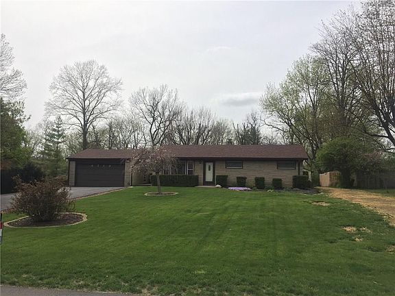 3rd image of 4714 Earlham Dr
