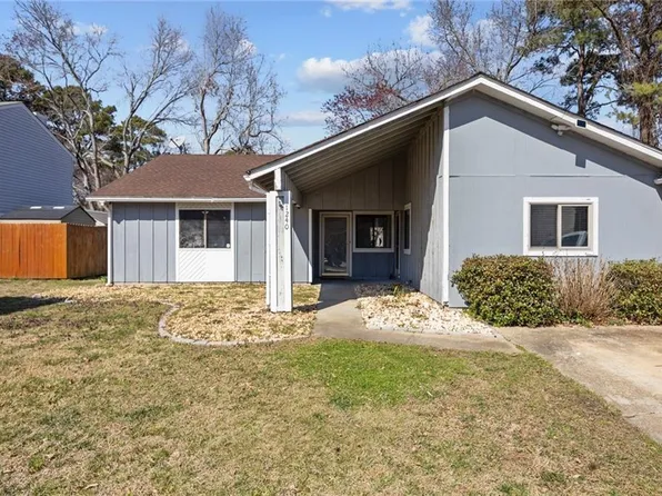 1240 Eaglewood Dr, Virginia Beach, VA 23454