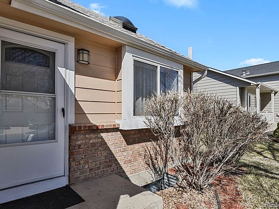 3rd image of 12037 Fairfax St