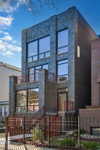934 N Winchester Ave FLOOR 1, Chicago, IL, 60622