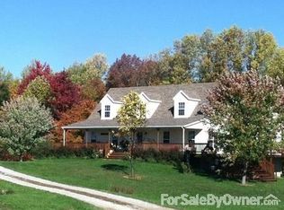 9052 E Garrison Hollow Rd, Salem, IN 47167