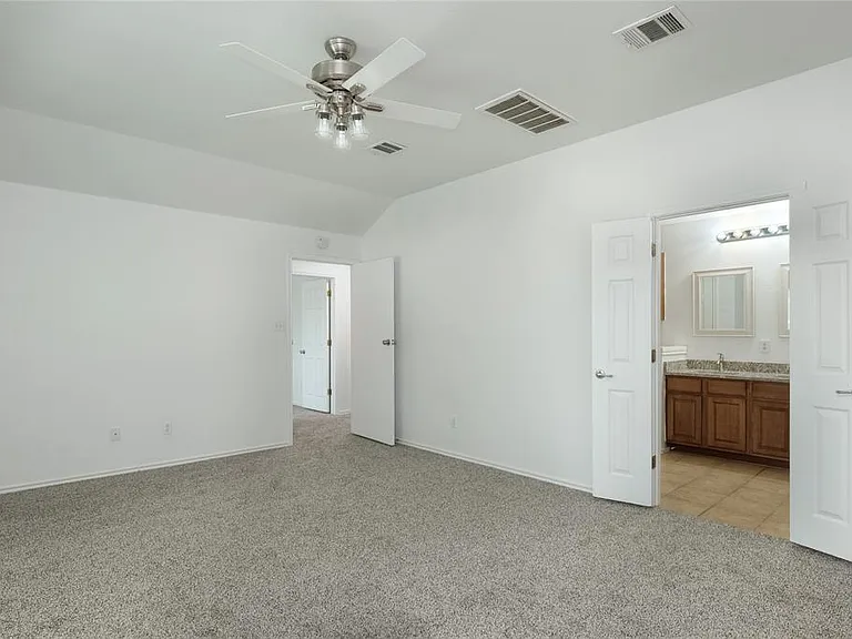 17909 Maxa Dr — Photo 17