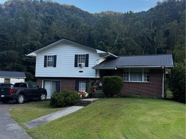 6272 Huff Creek Hwy, Davin, WV 25617