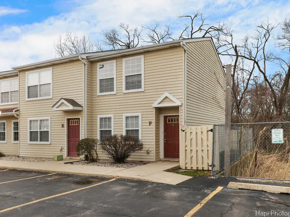 661 W Liberty St Unit F, Wauconda, IL 60084