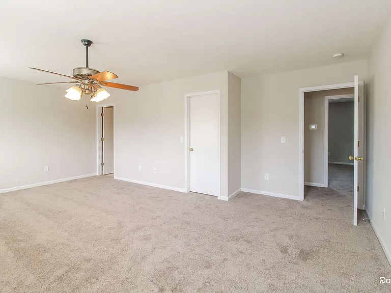 5702 Waterpoint Dr — Photo 8